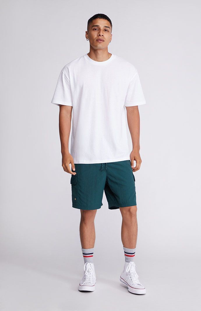 Minimalist White Drop Shoulder T-Shirt – Unisex Streetwear